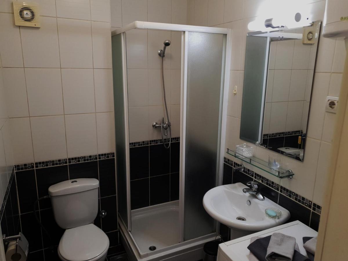 Apartman 64 - Besplatan Parking Za Goste ノヴィ・サド エクステリア 写真